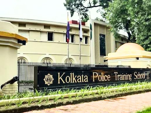 কলকাতা পুলিশ ট্রেনিং স্কুল (PTS): কমান্ডো ব্যারাক থেকে উদ্ধার ডিল ইন্সট্রাক্টর ঝুলন্ত দেহ